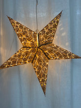 Lade das Bild in den Galerie-Viewer, Sternleuchte Indien - Paisley Design Glitter Gold silber M- IPAI-560