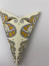Lade das Bild in den Galerie-Viewer, Sternleuchte Hellgelb grau, Adventsstern, Weihnachtsstern, Jugendstil, M-NG-YGR-560