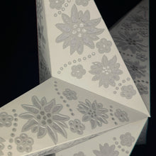 Lade das Bild in den Galerie-Viewer, Papierstern, Weihnachtsstern, Stern, Edelweiß, Weiß, M-EW-W560