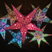 Lade das Bild in den Galerie-Viewer, Papierstern, Weihnachtsstern, Stern, Lila, Hirsche, Bayern M-HI-L560